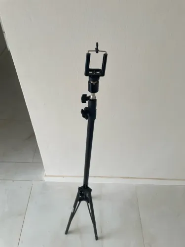 Tripé para celular