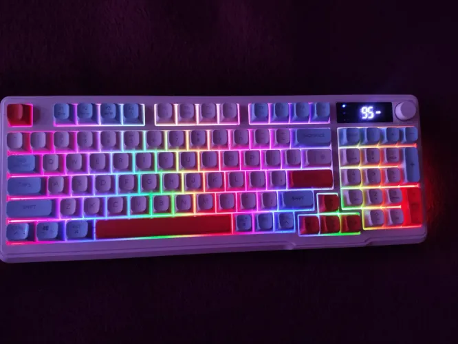 FreeWolf M96 Wireless Keyboard LED preço Negociável 