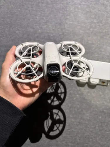 DJI NEO