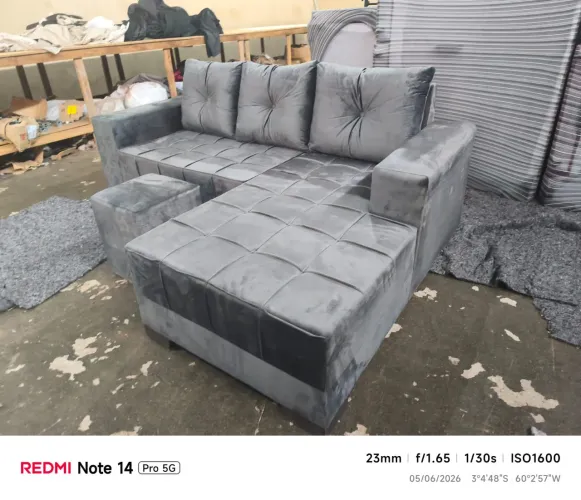 Sofá chaise em estoque entrega imediata aproveite