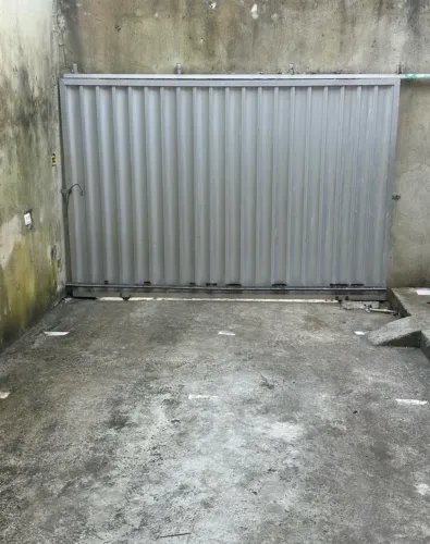 Vendo portão 3m por 2