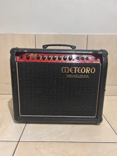 Caixa Amplificada Meteoro Demolidor Fwg-50 cubo