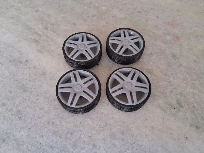 rodas para miniaturas carrinho medindo 3 cm de altura 8 peças, dois jogos