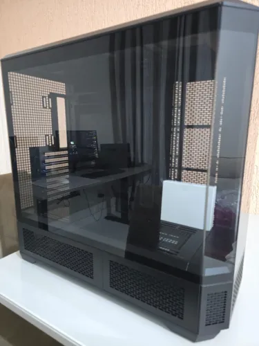 Gabinete Gamer Thermaltake View 600TG Semi-Novo - Preto