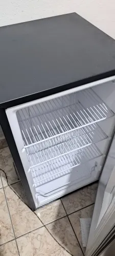 Frigobar / cervejeira