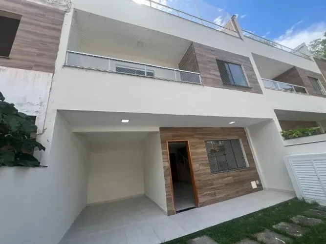 Vendo casa 03 quartos condomínio fechado - Freguesia Jacarepaguá 