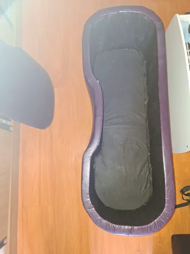 Puff Baú Anatômico Courvin Roxo (110cm) - Ótimo Estado