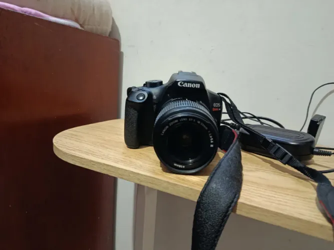 Canon EOS Rebel T6 