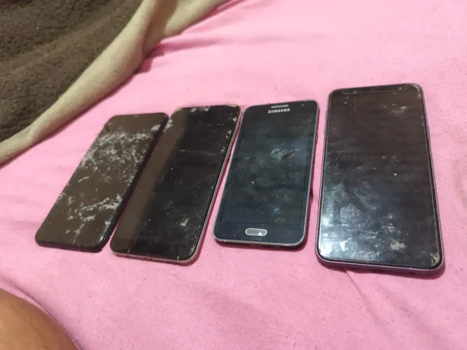 Celulares com defeito para reparo