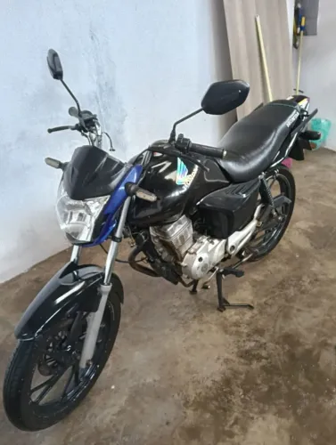 Vendo cg fan 125 aceito carro em troca também