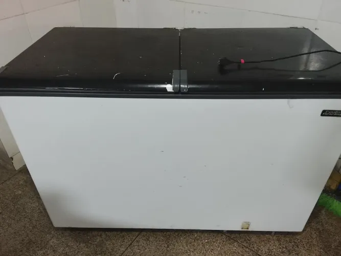Vende se está frizer