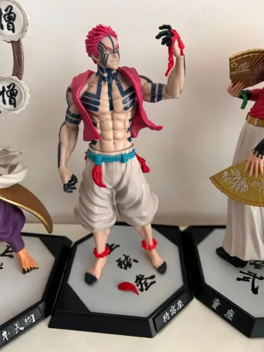Action Figure Demon Slayer (Akaza)