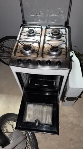 Fogão e sugar da Electrolux perfeito estado apenas um ano de uso