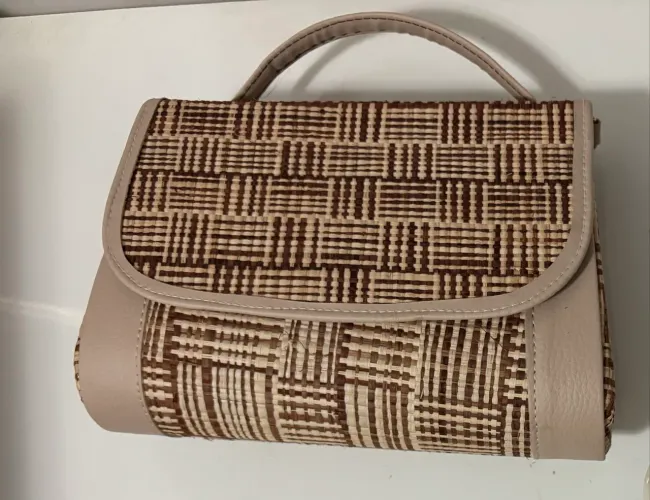 Bolsa em palha 