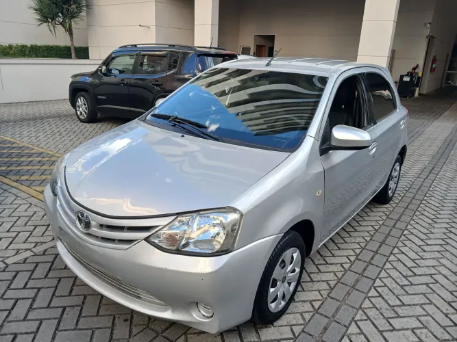 Toyota Etios XS 1.5 Flex 16V 5P Mec. 2016