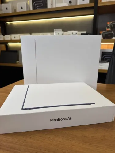 MacBook Air M5 15.3" 16/512GB Lacrado