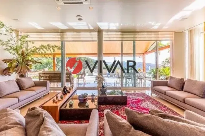 Excelente casa em condomínio à venda em Nova Lima.