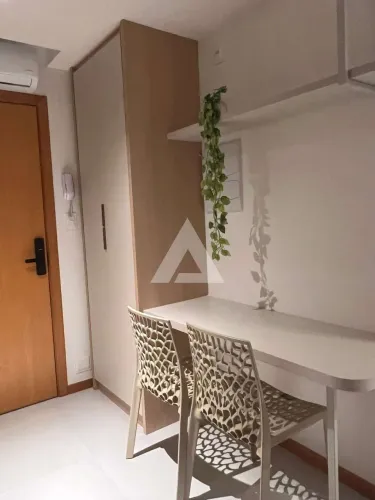 Apartamento com 1 quarto e 1 suíte, 24,00 m² para alugar por R$ 2.300,00 - Caminho das Árv