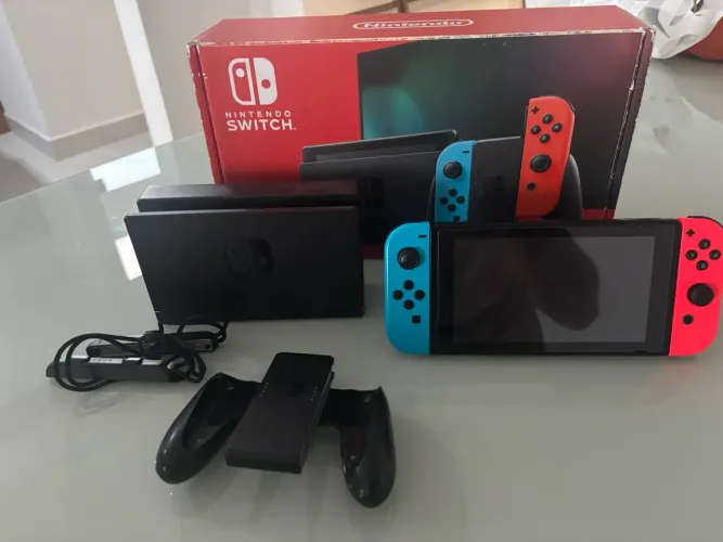 Vendo Nintendo Switch V2 Desbloqueado