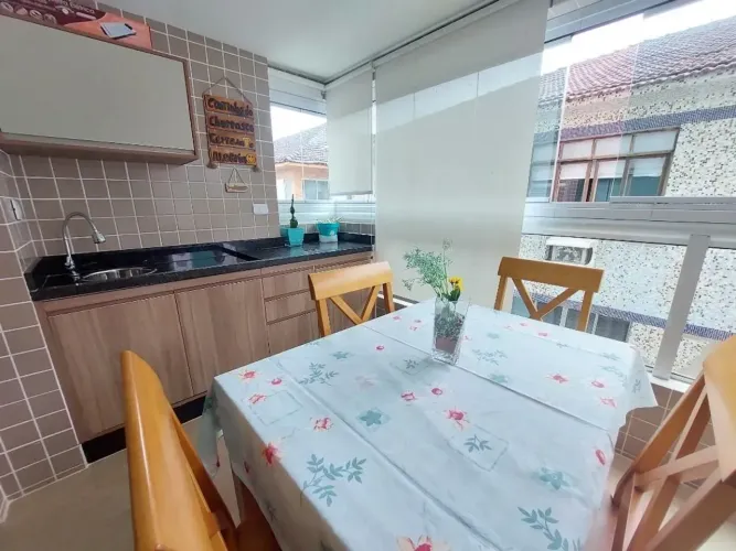 Apartamento à venda de 2 dormitórios no Canto do Forte - Praia Grande - SP
