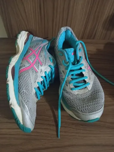Tênis Asics Cúmulos 36