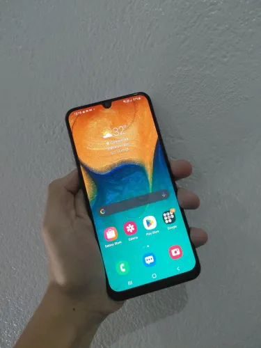 Samsung A30
