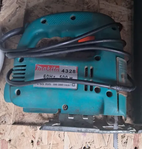 Serra tico tico Makita