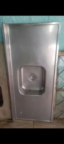 Vende se uma pia de cozinha por R$150,00