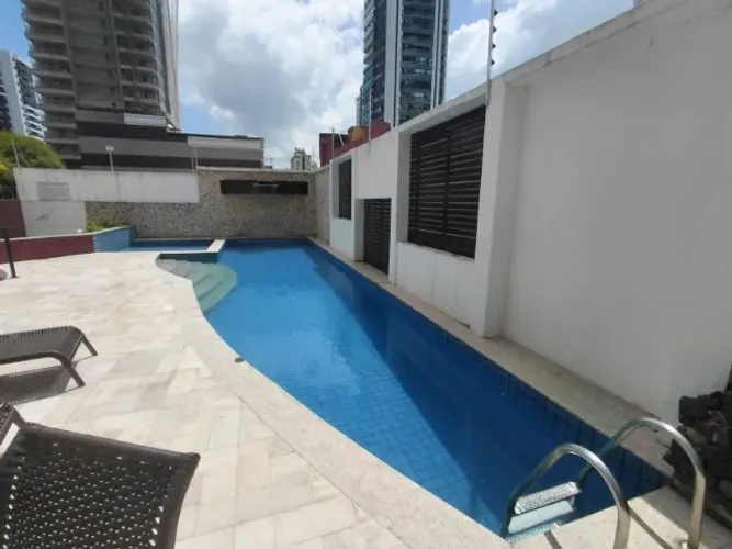 Moura Gestor Imobiliário Vende Um Excelente Ap com 3x4 na Batista Campos, Ed. Santorini