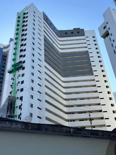 Imóvel para venda possui 95 metros quadrados, com 3 quartos em Graças - Recife - PE