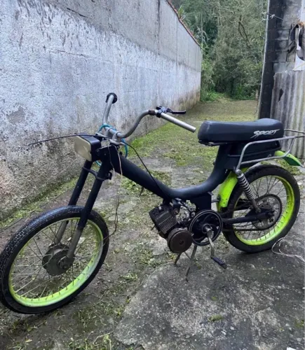 Mobilete Monark desmontada + Quadro mobilete WMX