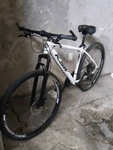 Bicicleta KSW XLT 100 aro 29