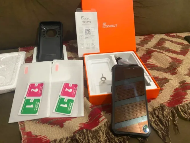 Fossibot F101 pro - Celular Robusto