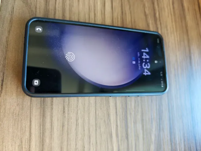 Samsung Galaxy S23 (Telefone Usado)