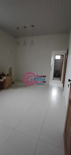 Cód. 018 - Apartamento de 2/4 com split próximo a bancos, feira e farmácia na Pedreira