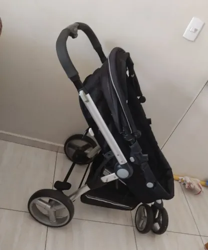 Carrinho de bebe 3 em 1 com travel system