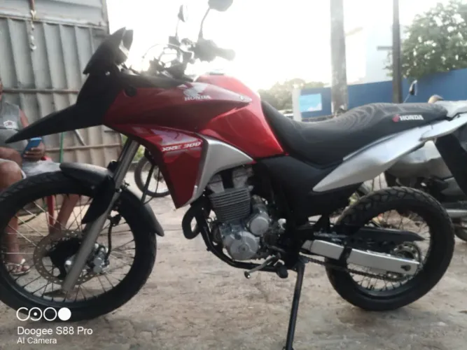Vende-se XRE 300 toda reformada