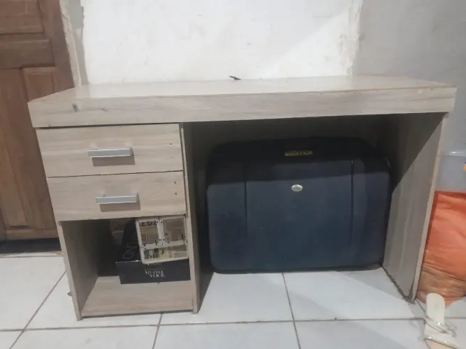 Mesas de escritório a venda
