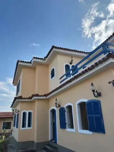 Casa no Condomínio Recreio do Sol com 4 Quartos e Piscina/ Iguaba Grande-RJ