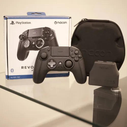 Controle Nacon Revolution 5 Pro PS5/PS4/PC + Caixa e Estojo Original