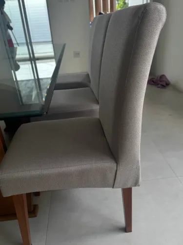 Mesa de jantar com 6 cadeiras