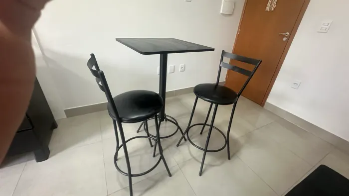 VENDO BISTRÔ EM PERFEITO ESTADO
