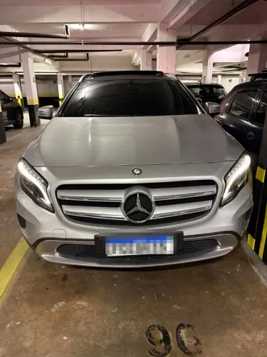 Mercedes-Benz GLA 200 Vision 1.6/1.6 TB 16V Flex Aut. 2015