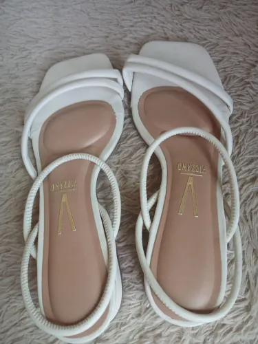Sandália tamanho 40