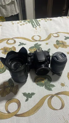 Cânon T5i + lente 50mm + lente 18-55 + lente 18-135. Bateria e carregador 