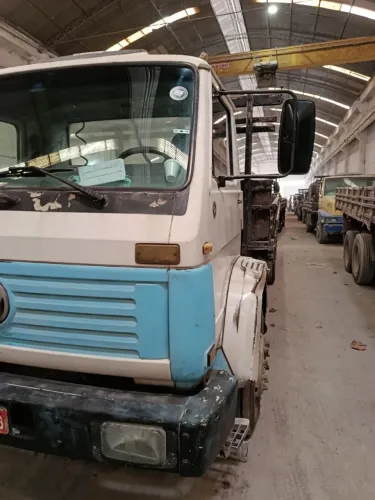 Caminhão VW 14/170