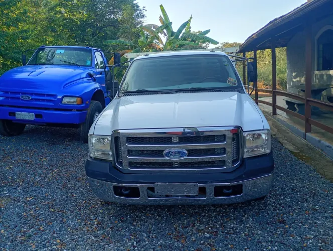 Ford F-350 3.9 Cummins Turbo Diesel Mec. 2010