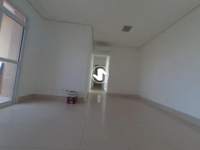 Apartamento com 3 Quarto(s) e 2 banheiro(s) para Alugar, 78 m² por R$ 4000 / Mês