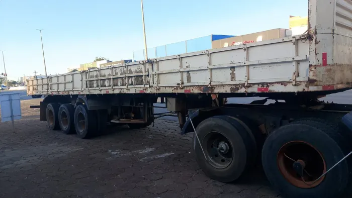 Vende se carreta randon 20 mil aceita proposta