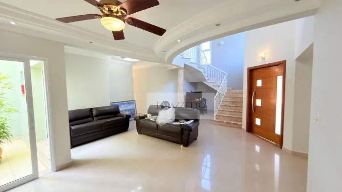Sobrado com 3 dormitórios para alugar, 323 m² por R$ 9.715/mês - Jardim Villa Romana - Ind